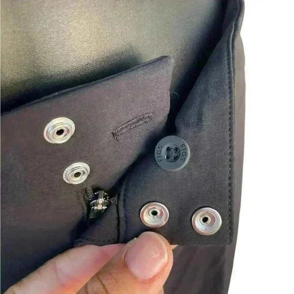 FIGSPRO women’s black High Waisted Wide Leg
Trousers size MP preloved no flaws - Picture 6 of 10